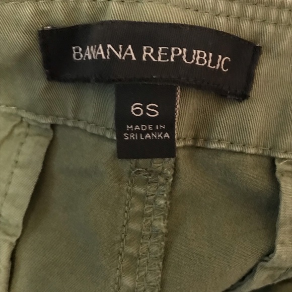 Banana Republic size 6 green capri pants - Picture 4 of 7